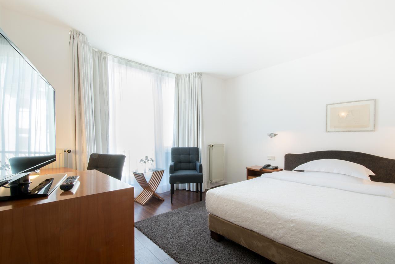 Gartenhotel Luisental มึลไฮม์ อันแดร์ รัวร์ ภายนอก รูปภาพ