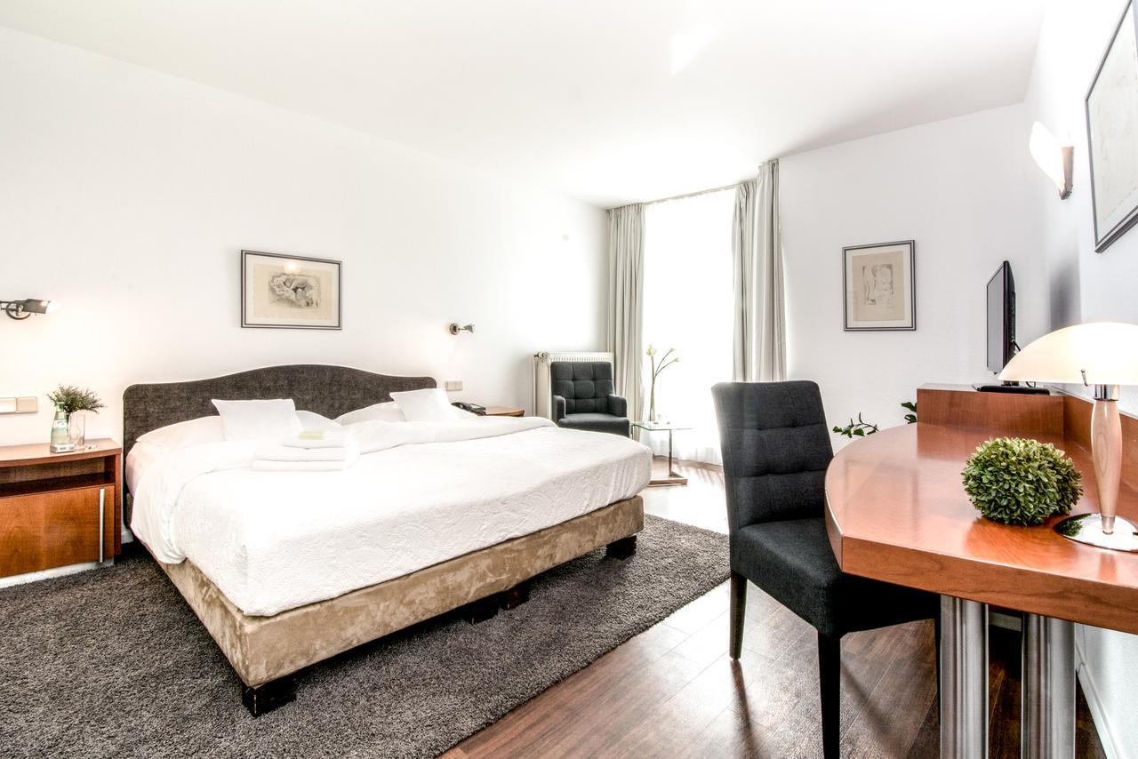 Gartenhotel Luisental มึลไฮม์ อันแดร์ รัวร์ ภายนอก รูปภาพ