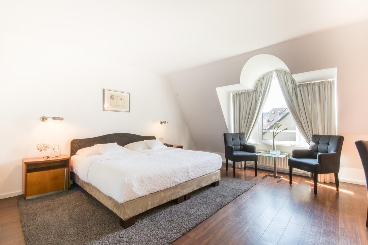 Gartenhotel Luisental มึลไฮม์ อันแดร์ รัวร์ ภายนอก รูปภาพ
