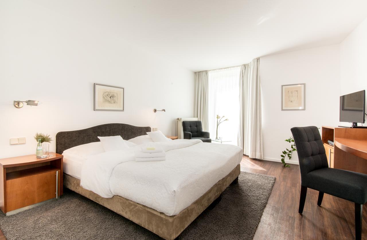 Gartenhotel Luisental มึลไฮม์ อันแดร์ รัวร์ ภายนอก รูปภาพ