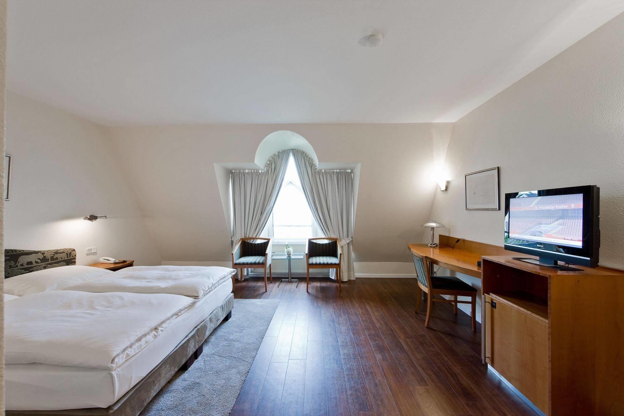 Gartenhotel Luisental มึลไฮม์ อันแดร์ รัวร์ ห้อง รูปภาพ