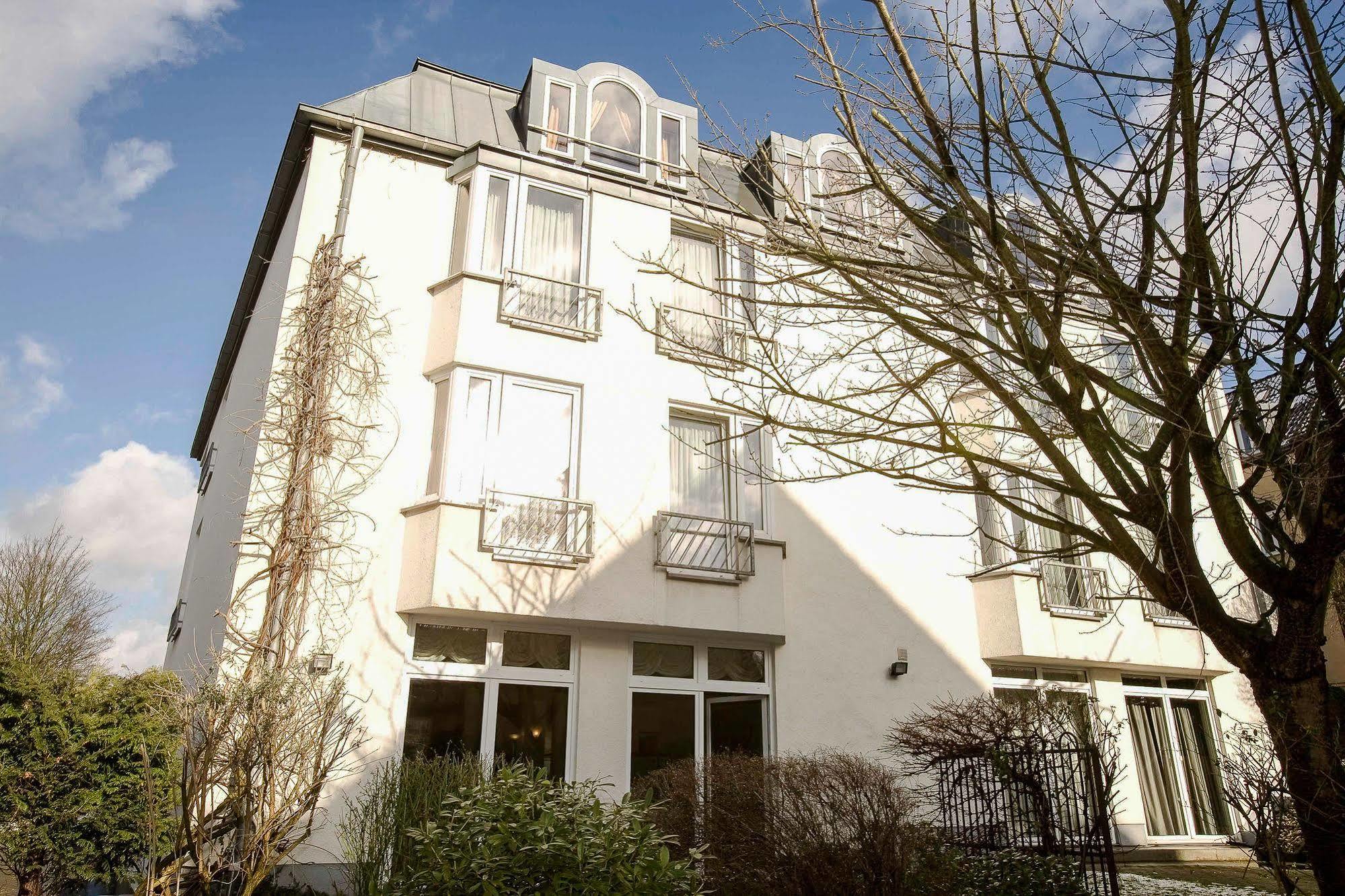 Gartenhotel Luisental มึลไฮม์ อันแดร์ รัวร์ ภายนอก รูปภาพ